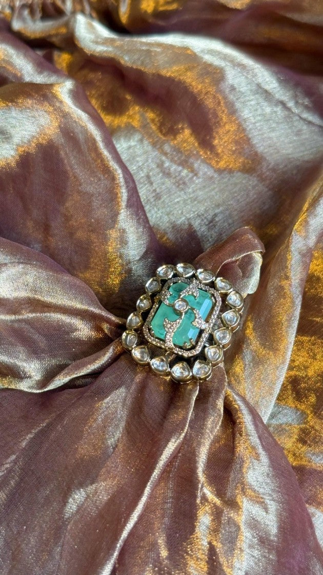 Riwaayat-e-Noor Ring